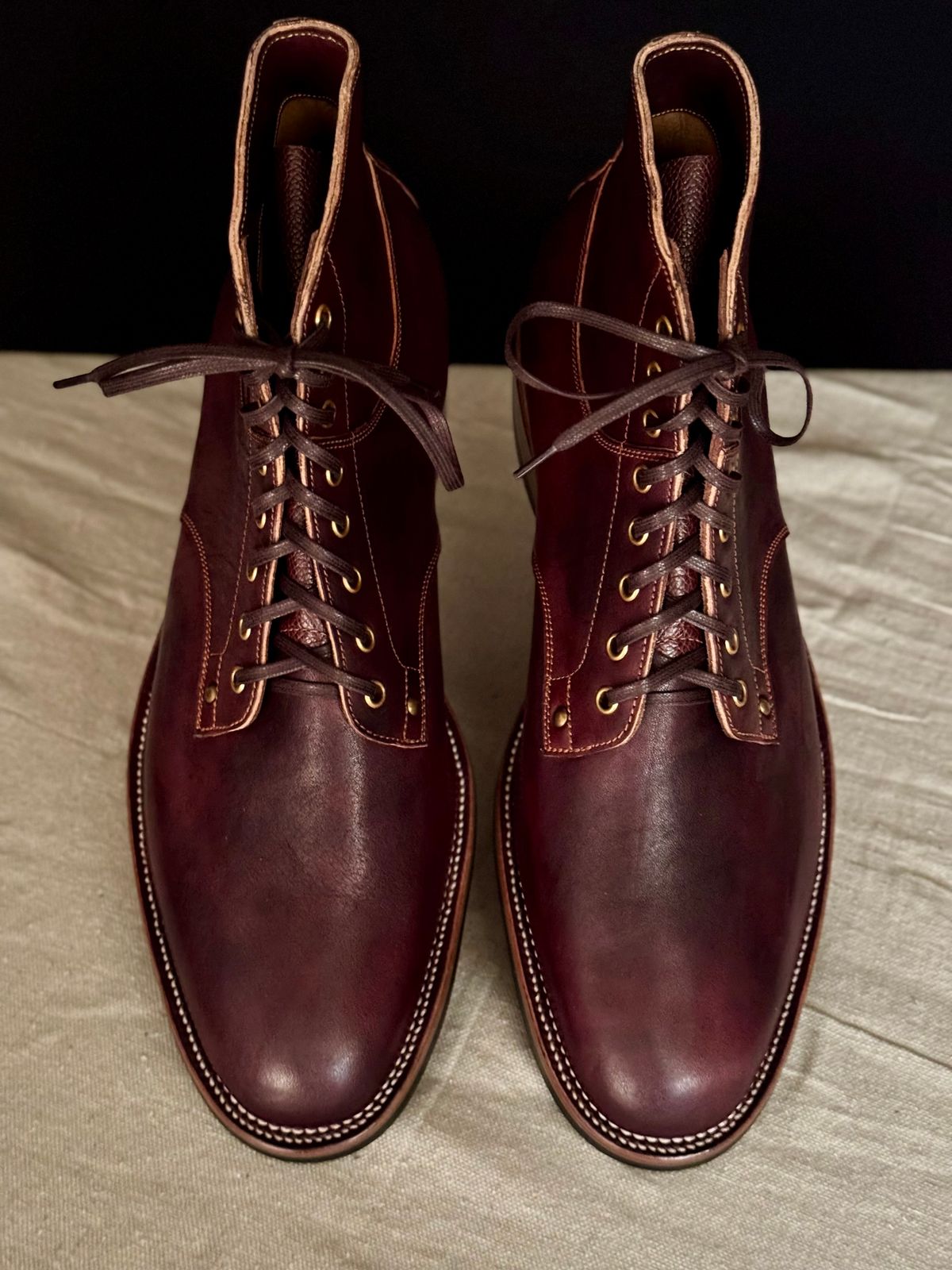 Photo by archwild on November 5, 2025 of the Østmo X Iron Boots Type 1 in Hand-Dyed Burgundy Maryam Washed Horsehide.