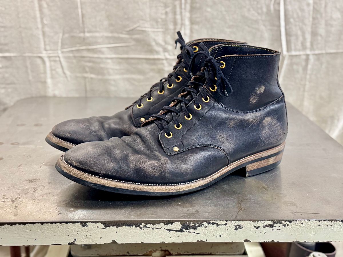 Photo by archwild on January 3, 2025 of the Iron Boots x Østmo Type 1 in Maryam Black Hand-Dyed Horsehide.
