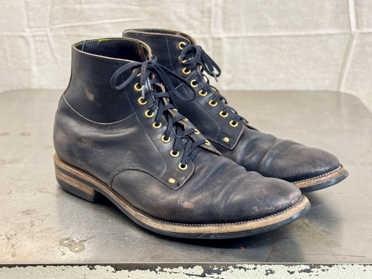 Photo by archwild on February 4, 2025 of the Iron Boots x Østmo Type 1 in Maryam Black Hand-Dyed Horsehide.