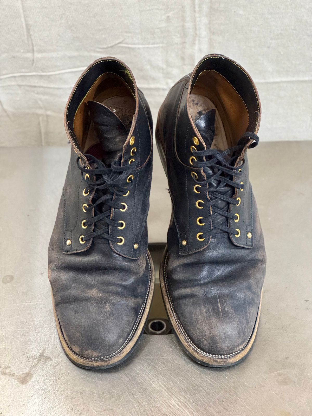 Photo by archwild on March 5, 2025 of the Iron Boots x Østmo Type 1 in Maryam Black Hand-Dyed Horsehide.