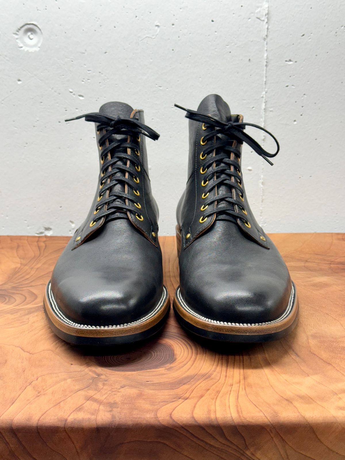 Photo by archwild on October 1, 2024 of the Iron Boots x Østmo Type 1 in Maryam Black Hand-Dyed Horsehide.