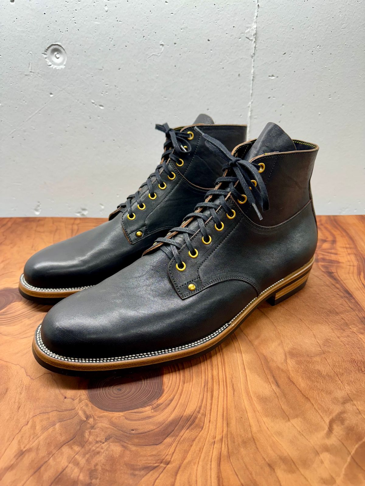 Photo by archwild on October 1, 2024 of the Iron Boots x Østmo Type 1 in Maryam Black Hand-Dyed Horsehide.