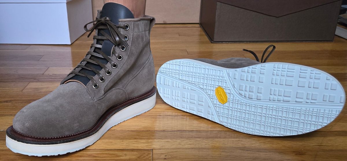 Photo by chuligani on November 13, 2025 of the Viberg Scout Boot in C.F. Stead Fog Janus Calf Suede.