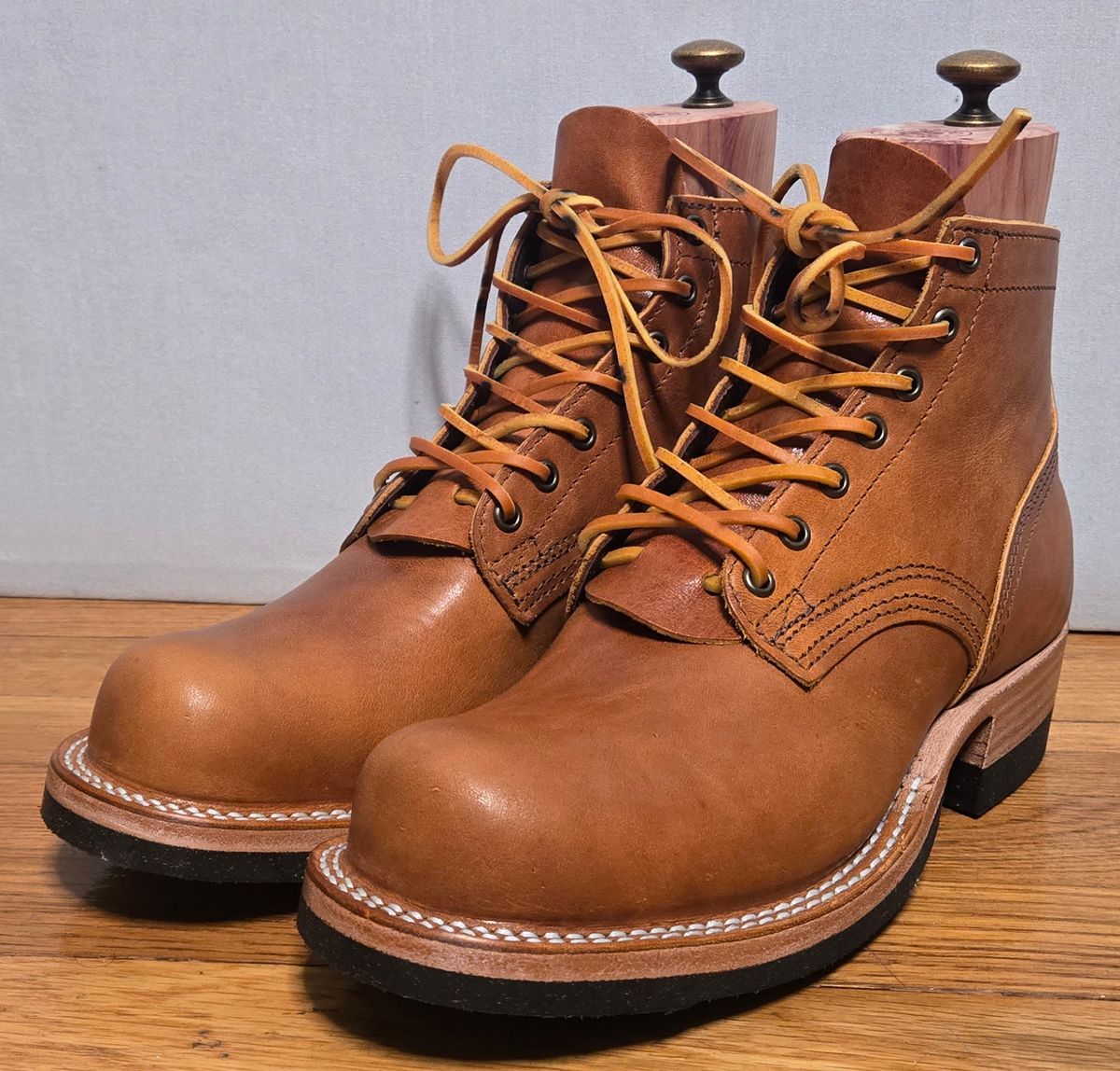 Photo by chuligani on May 16, 2026 of the Nicks Lace Up Heritage in Horween Acorn Aspen.