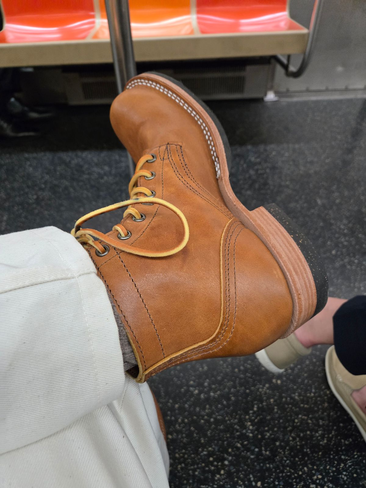 Photo by chuligani on May 19, 2026 of the Nicks Lace Up Heritage in Horween Acorn Aspen.