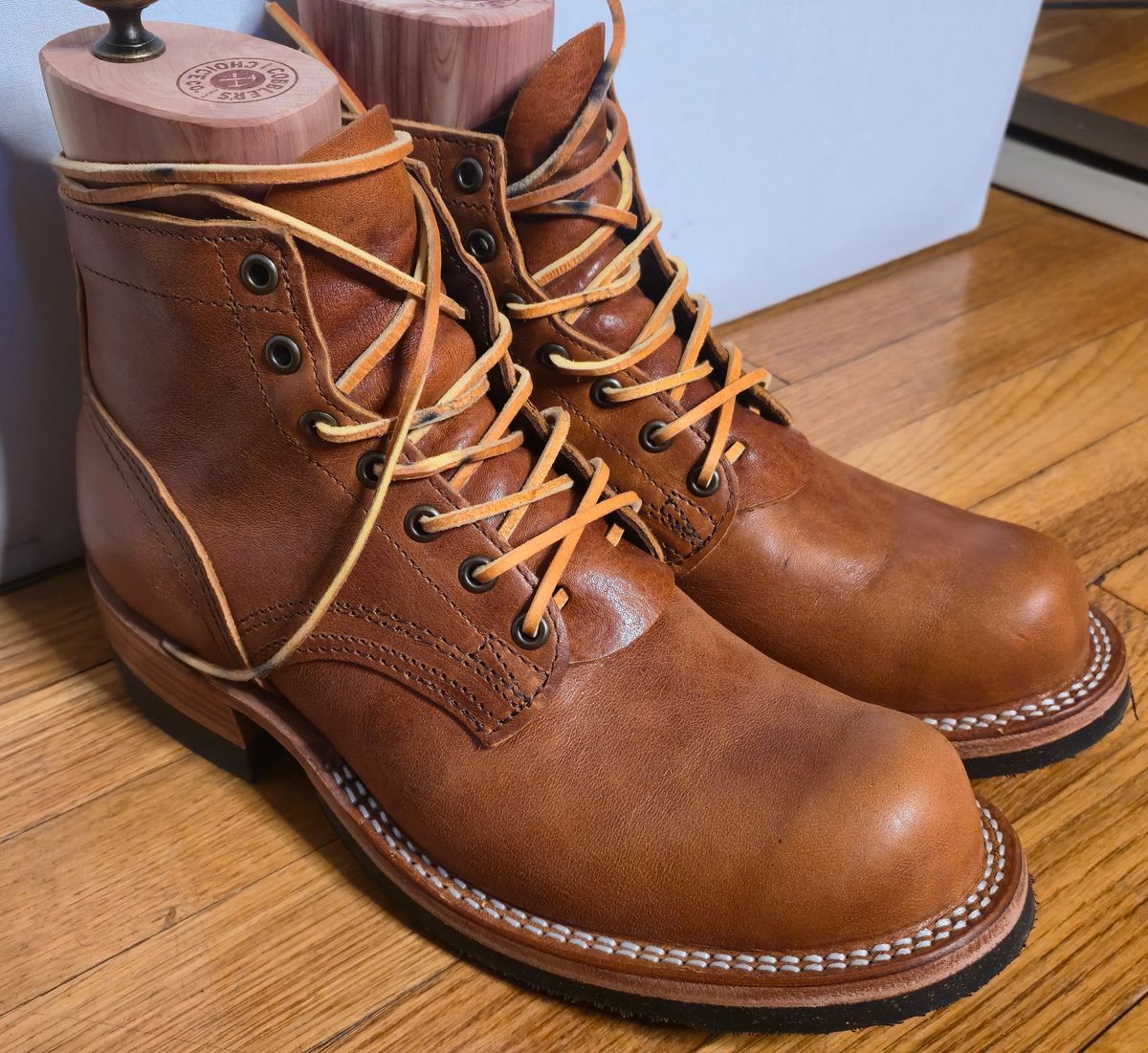 Photo by chuligani on June 16, 2026 of the Nicks Lace Up Heritage in Horween Acorn Aspen.