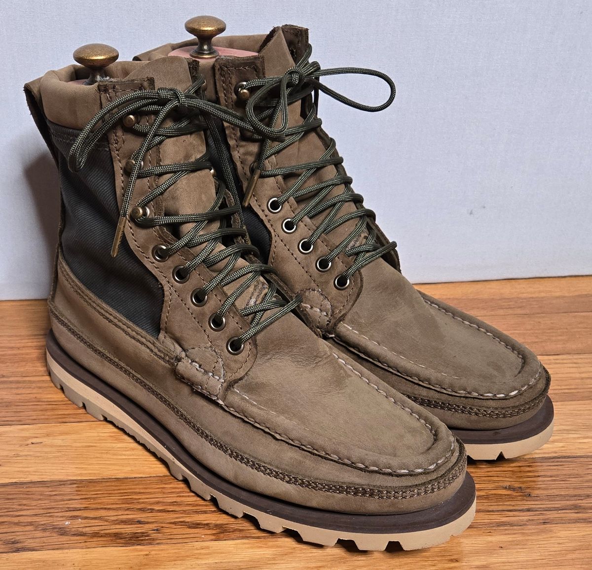 Photo by chuligani on May 31, 2026 of the Russell Moccasin Co. Joe's PH in S.B. Foot Sage Chamois & Olive Twill.