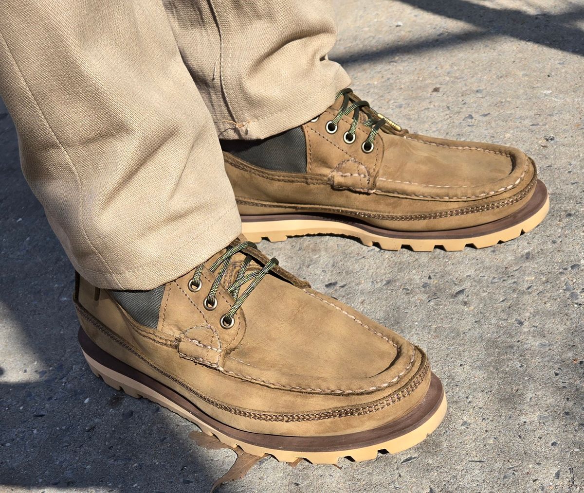 Photo by chuligani on June 1, 2026 of the Russell Moccasin Co. Joe's PH in S.B. Foot Sage Chamois & Olive Twill.