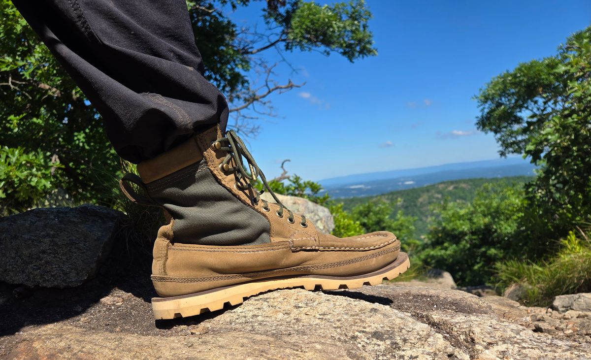 Photo by chuligani on June 13, 2026 of the Russell Moccasin Co. Joe's PH in S.B. Foot Sage Chamois & Olive Twill.