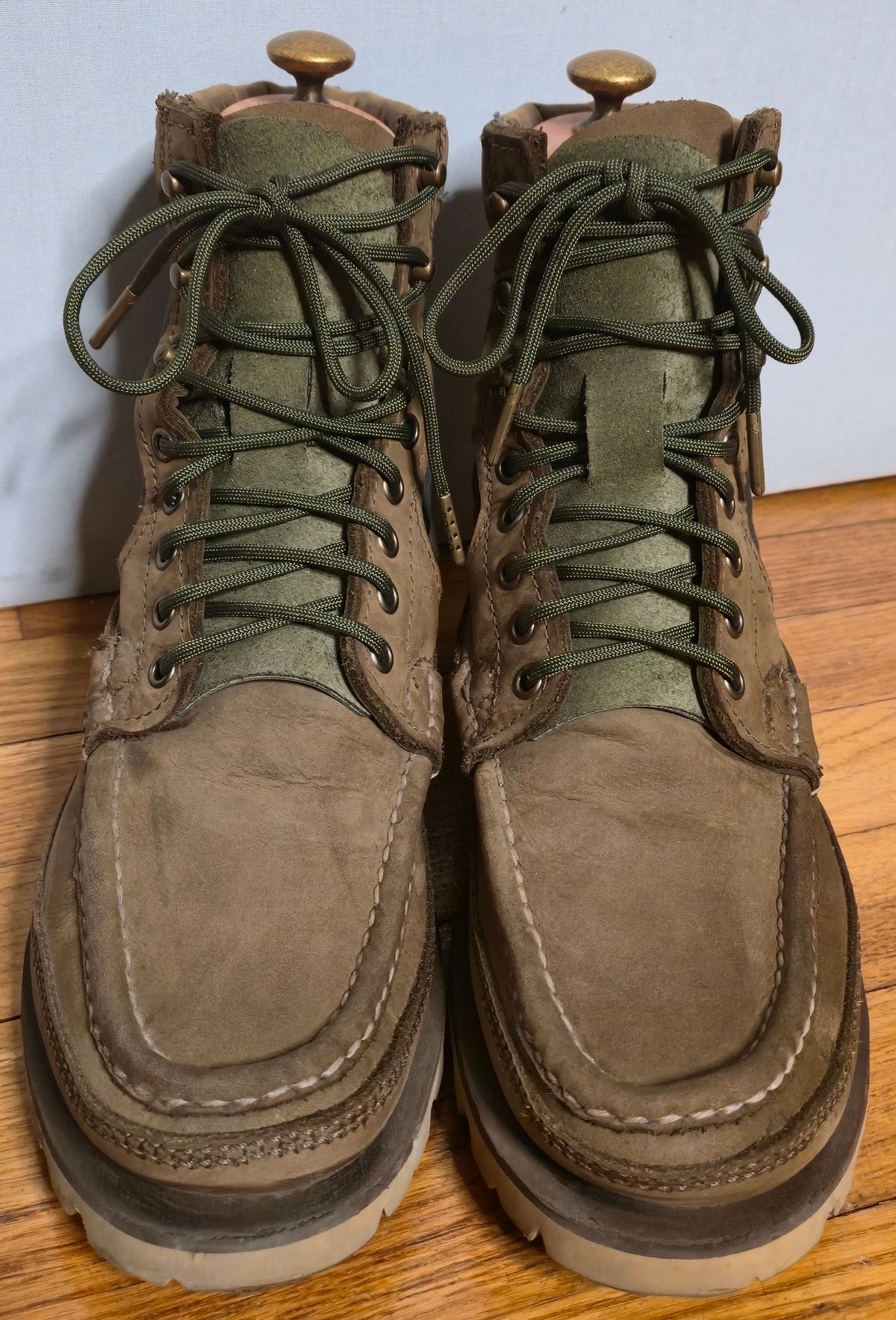 Photo by chuligani on June 24, 2026 of the Russell Moccasin Co. Joe's PH in S.B. Foot Sage Chamois & Olive Twill.