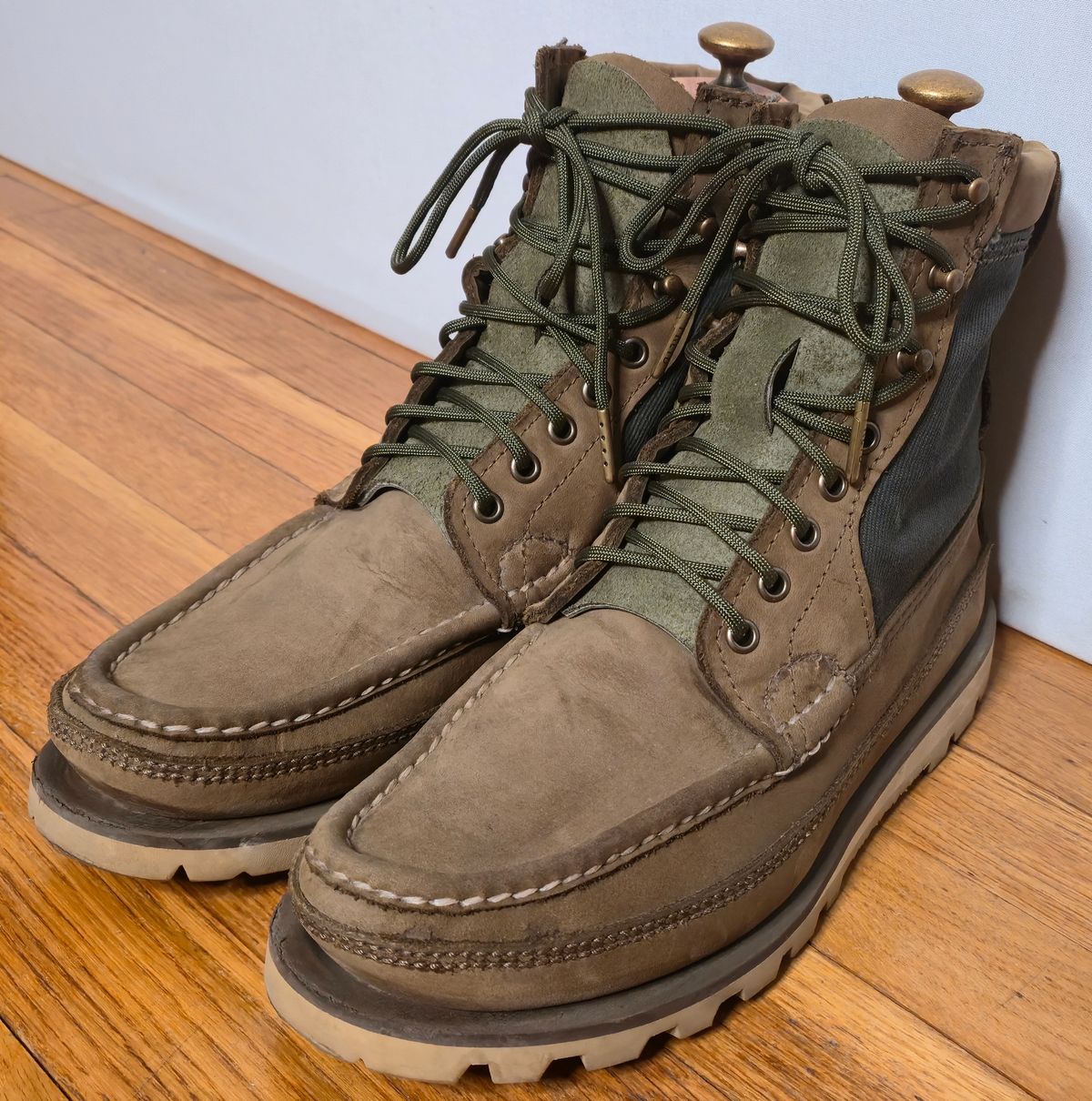 Photo by chuligani on June 24, 2026 of the Russell Moccasin Co. Joe's PH in S.B. Foot Sage Chamois & Olive Twill.