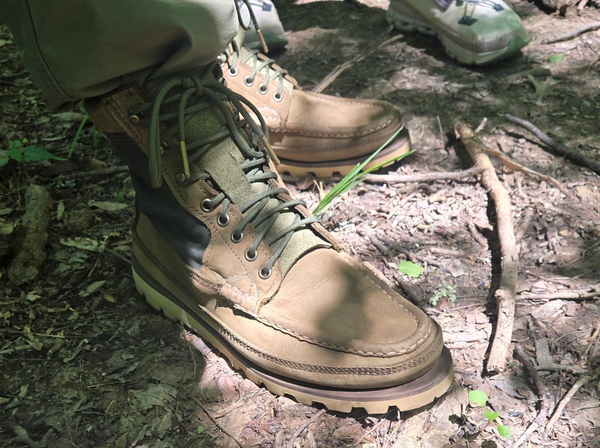 Photo by chuligani on July 11, 2026 of the Russell Moccasin Co. Joe's PH in S.B. Foot Sage Chamois & Olive Twill.