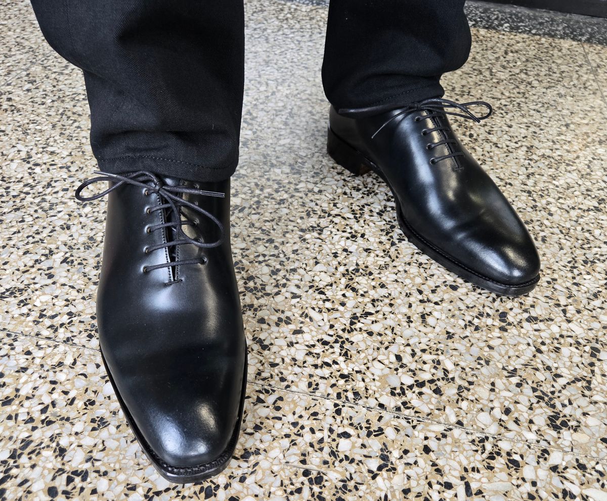 Photo by chuligani on May 14, 2026 of the Carmina Wholecut 910 in Horween Black Shell Cordovan.
