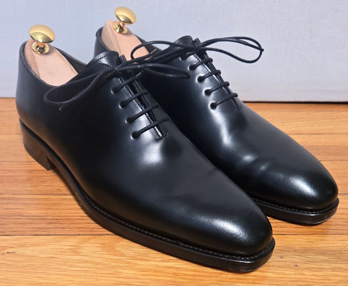 Photo by chuligani on May 15, 2026 of the Carmina Wholecut 910 in Horween Black Shell Cordovan.
