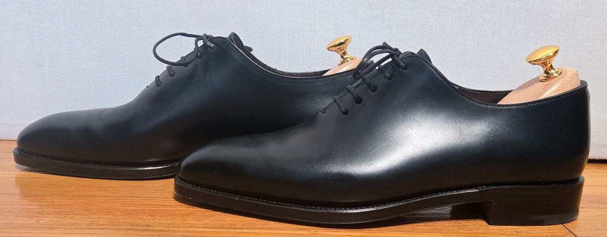 Photo by chuligani on May 15, 2026 of the Carmina Wholecut 910 in Horween Black Shell Cordovan.