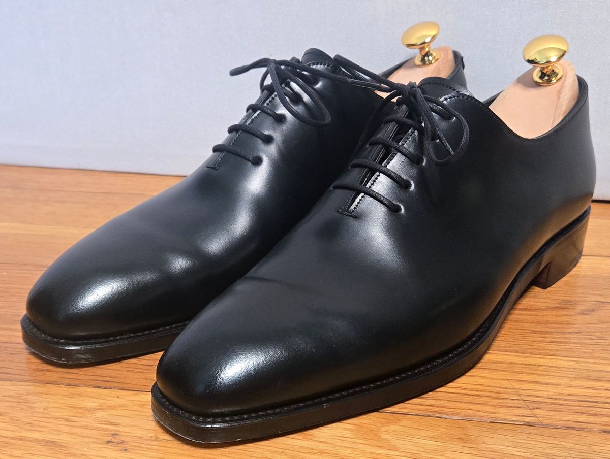 Photo by chuligani on May 15, 2026 of the Carmina Wholecut 910 in Horween Black Shell Cordovan.
