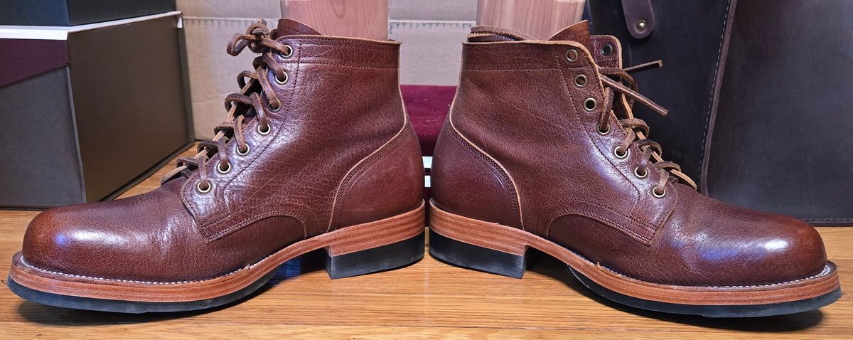 Photo by chuligani on February 24, 2026 of the Renav ISN - 106 in Horween Cognac Aspen.