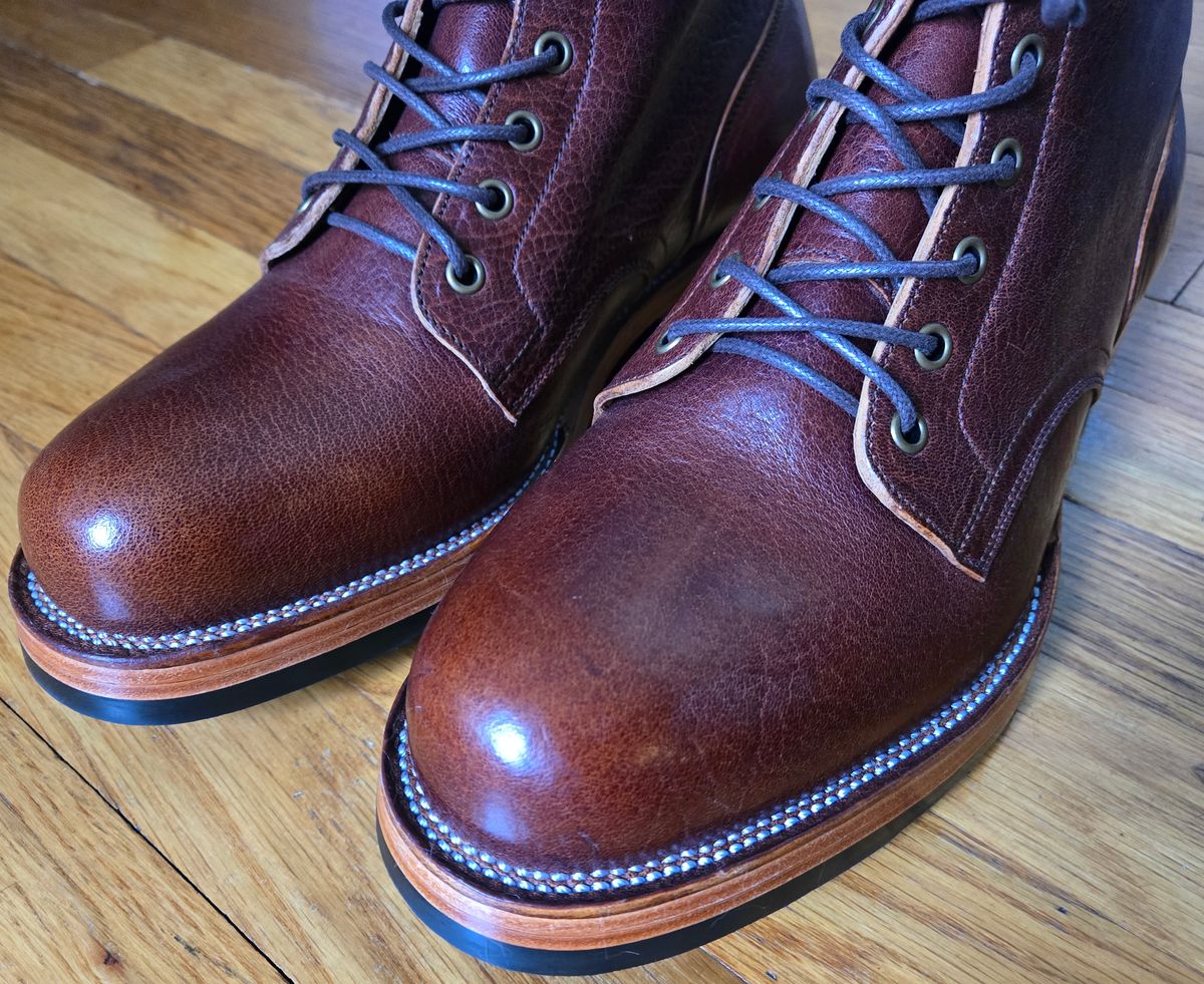 Photo by chuligani on October 2, 2025 of the Renav ISN - 106 in Horween Cognac Aspen.