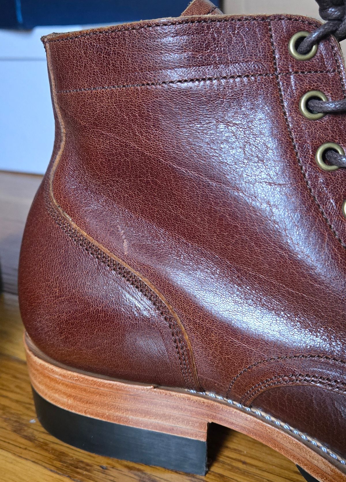 Photo by chuligani on October 2, 2025 of the Renav ISN - 106 in Horween Cognac Aspen.