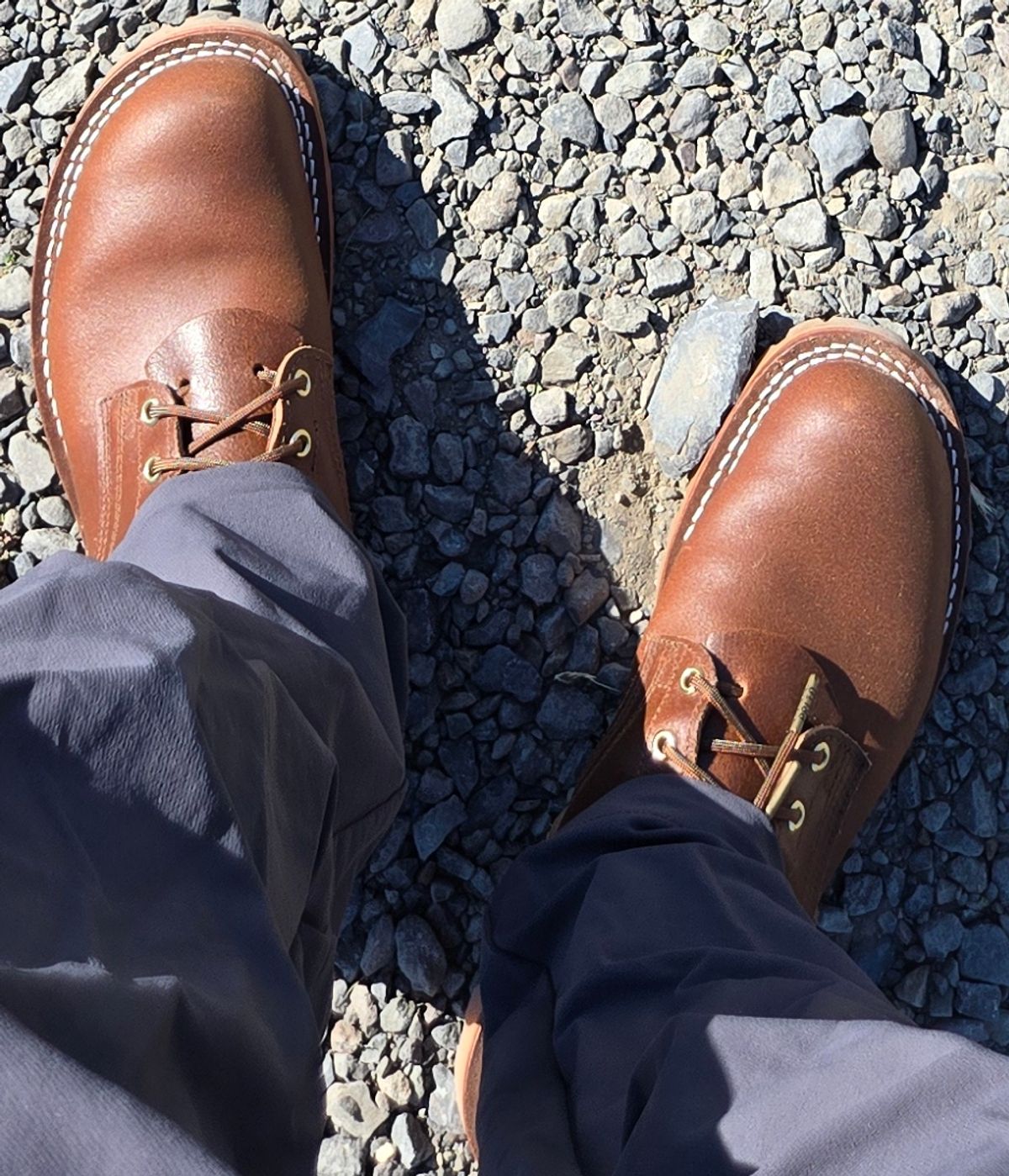 Photo by chuligani on October 5, 2025 of the Nicks Strider in Horween Ember Waxed Flesh.