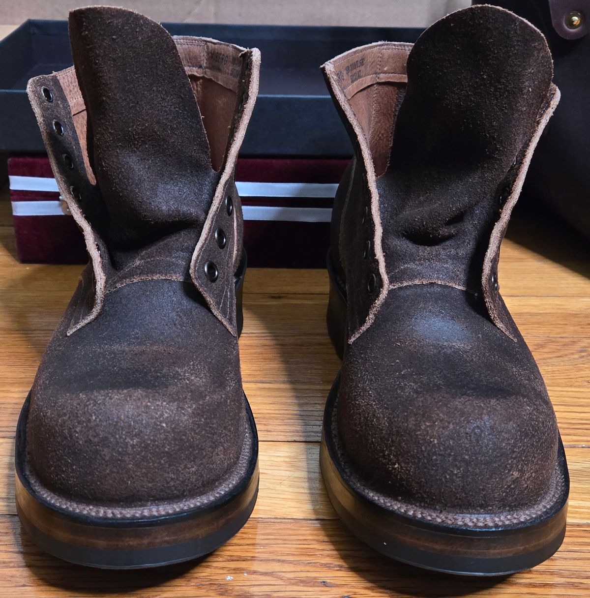 Photo by chuligani on February 16, 2026 of the Viberg Service Boot in Horween Washed Waxed Flesh Brown.