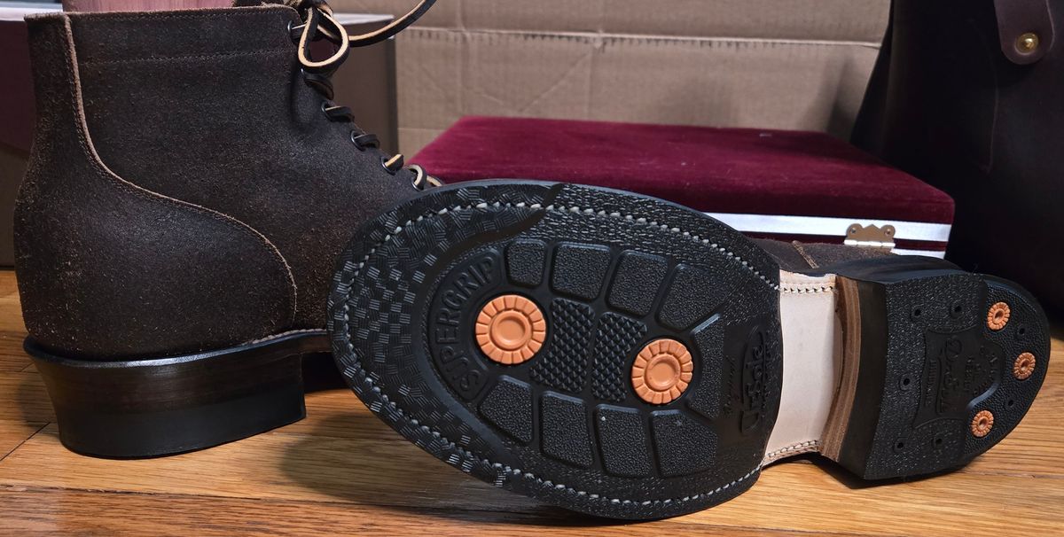 Photo by chuligani on February 16, 2026 of the Viberg Service Boot in Horween Washed Waxed Flesh Brown.