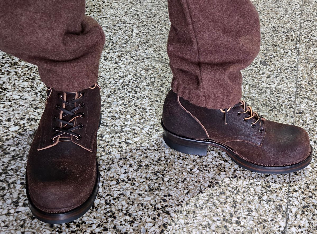 Photo by chuligani on February 23, 2026 of the Viberg Service Boot in Horween Washed Waxed Flesh Brown.