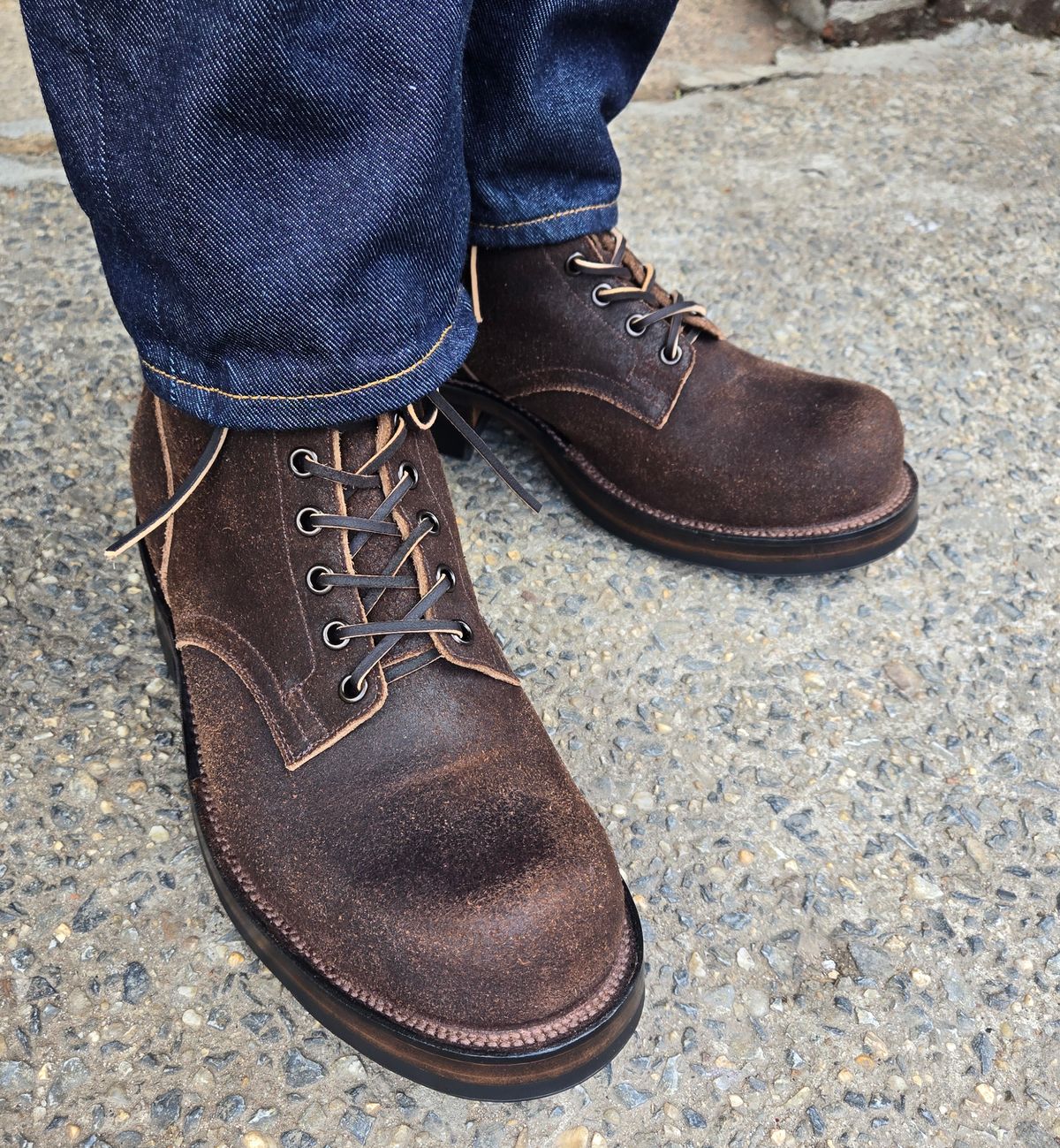 Photo by chuligani on March 1, 2026 of the Viberg Service Boot in Horween Washed Waxed Flesh Brown.