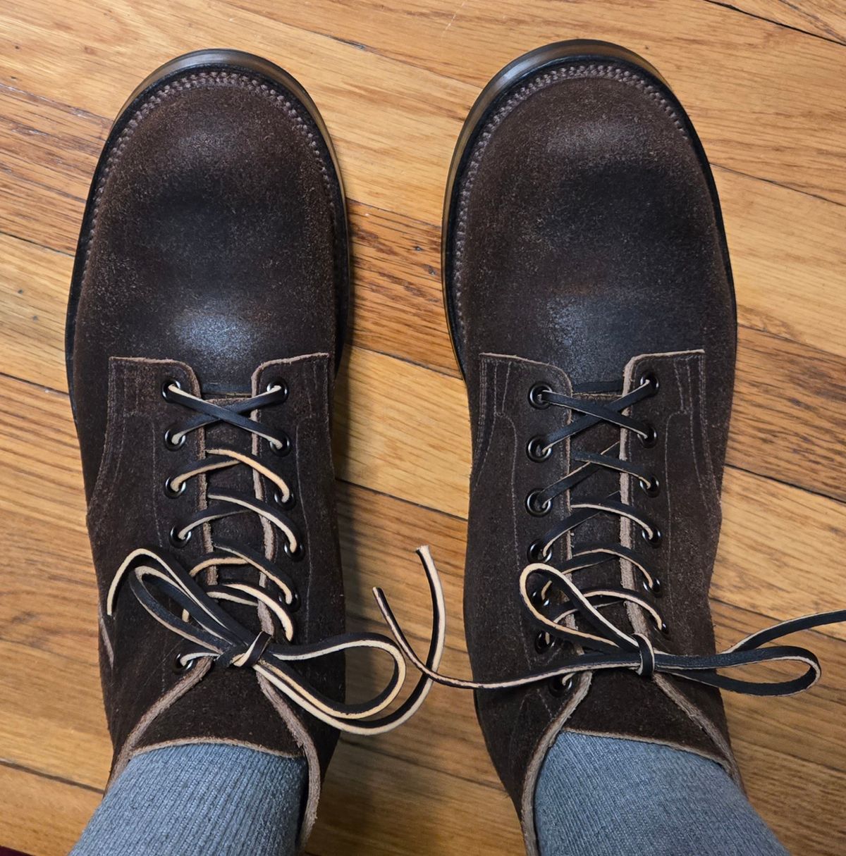Photo by chuligani on February 16, 2026 of the Viberg Service Boot in Horween Washed Waxed Flesh Brown.