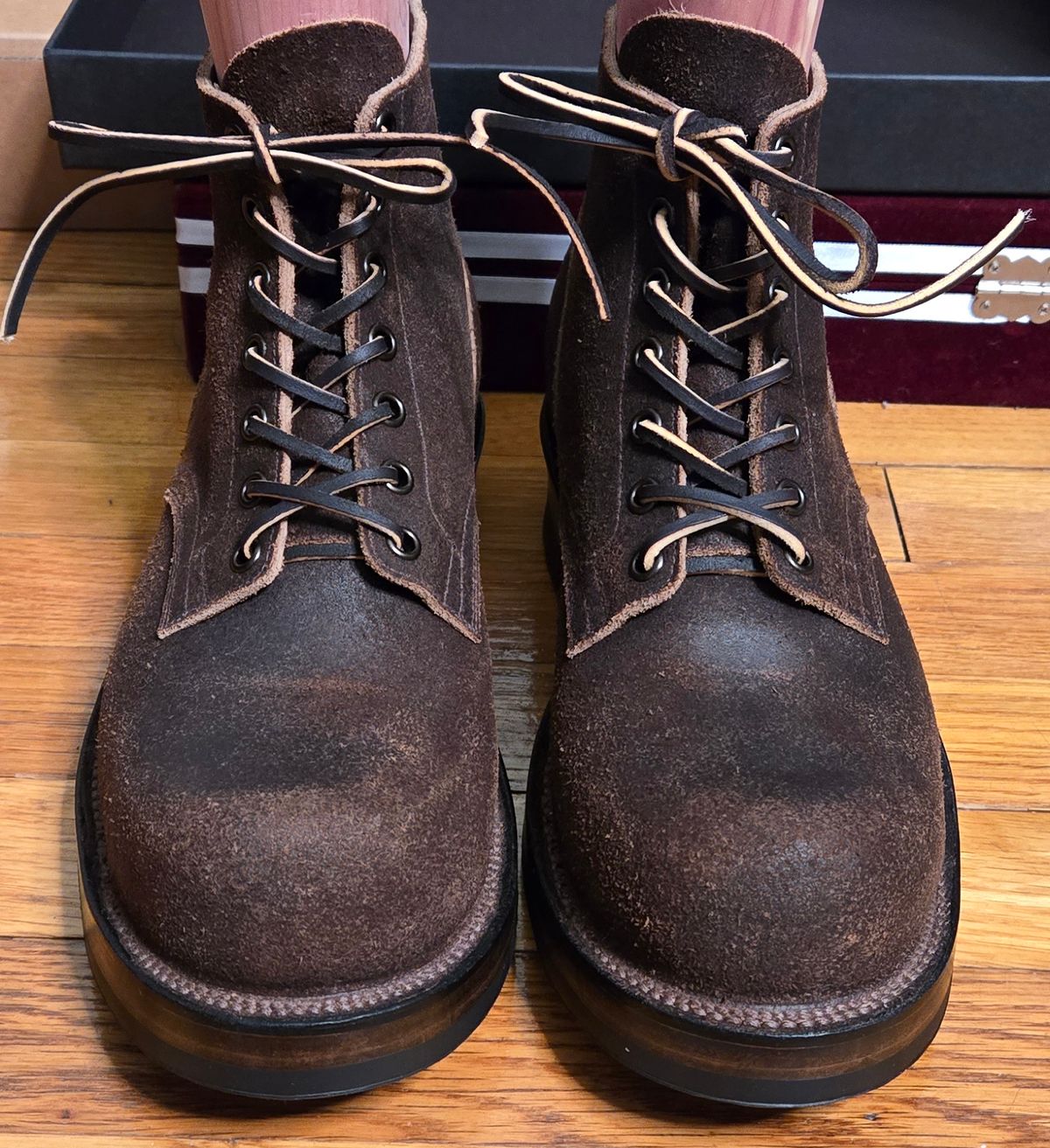 Photo by chuligani on February 16, 2026 of the Viberg Service Boot in Horween Washed Waxed Flesh Brown.