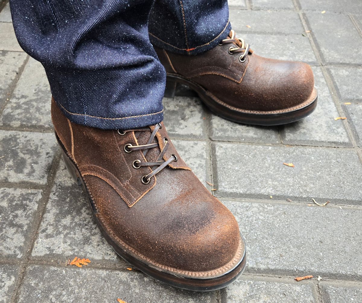 Photo by chuligani on May 21, 2026 of the Viberg Service Boot in Horween Washed Waxed Flesh Brown.