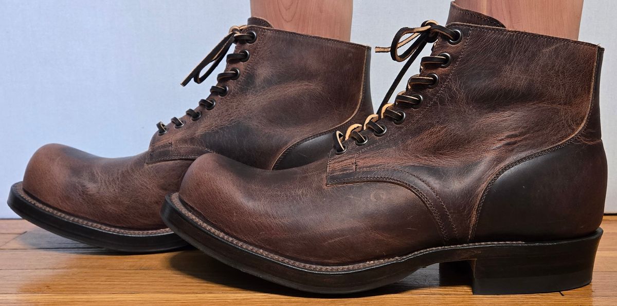 Photo by chuligani on April 29, 2026 of the Viberg Service Boot in Horween Rowdy Dachshund.