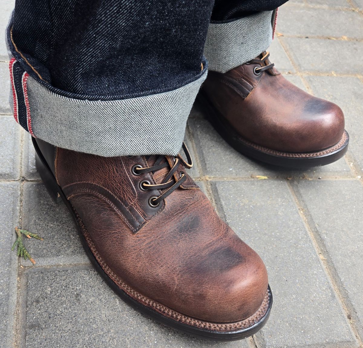 Photo by chuligani on May 15, 2026 of the Viberg Service Boot in Horween Rowdy Dachshund.