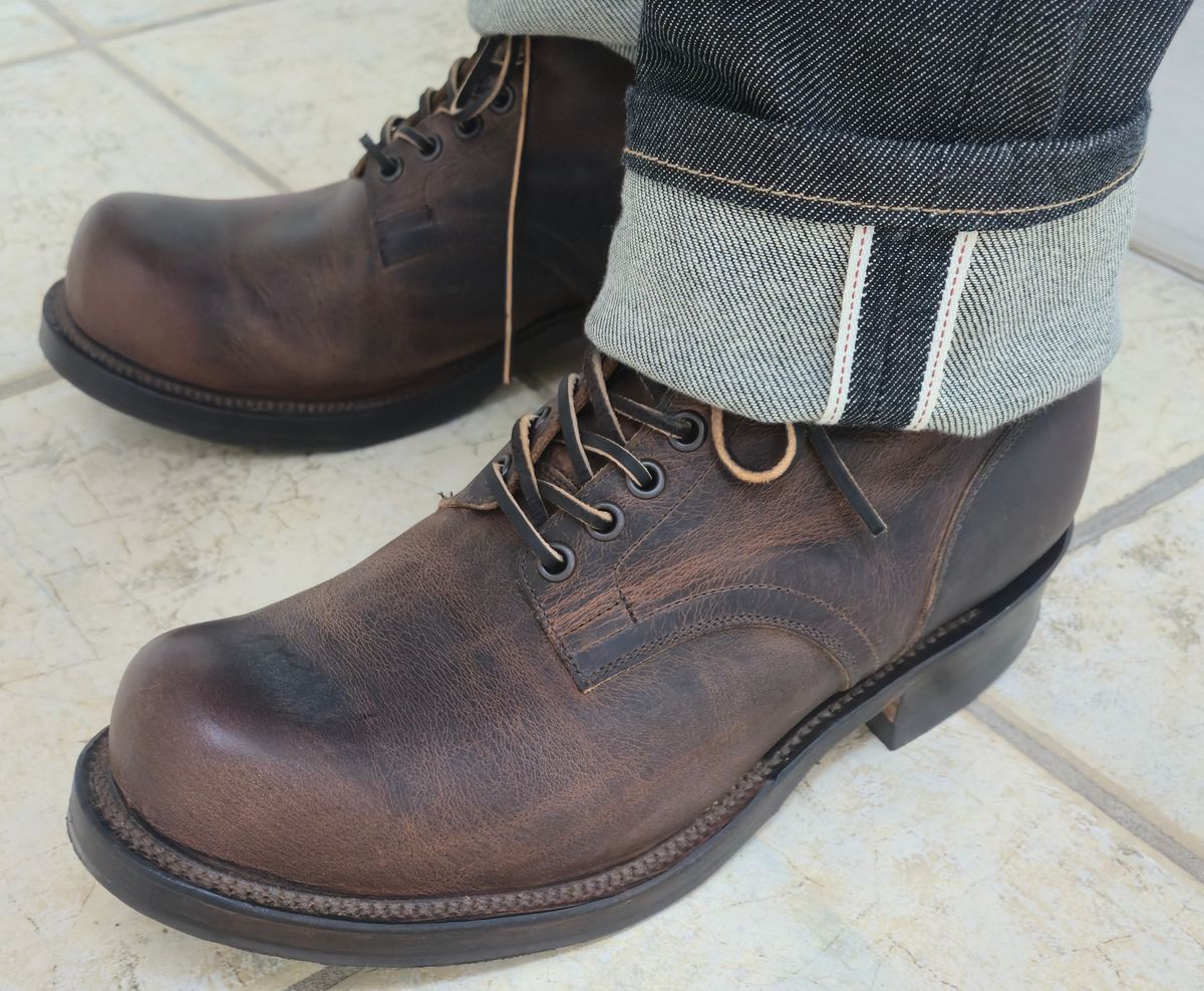 Photo by chuligani on June 25, 2026 of the Viberg Service Boot in Horween Rowdy Dachshund.