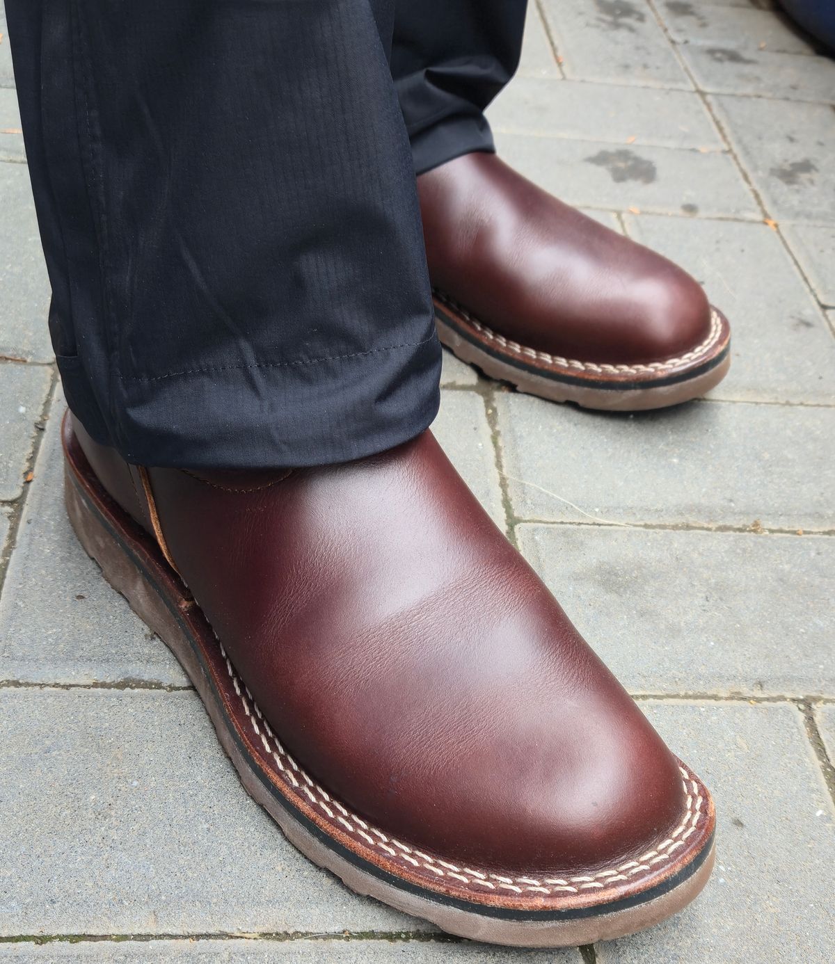 Photo by chuligani on June 27, 2026 of the Nicks Wellington 365 in Horween Brown Shackleton.