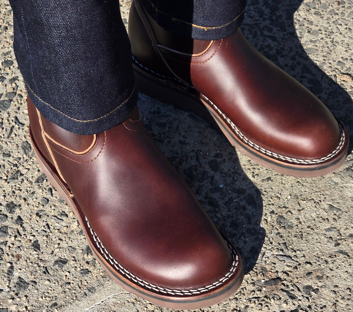 Photo by chuligani on January 4, 2026 of the Nicks Wellington 365 in Horween Brown Shackleton.