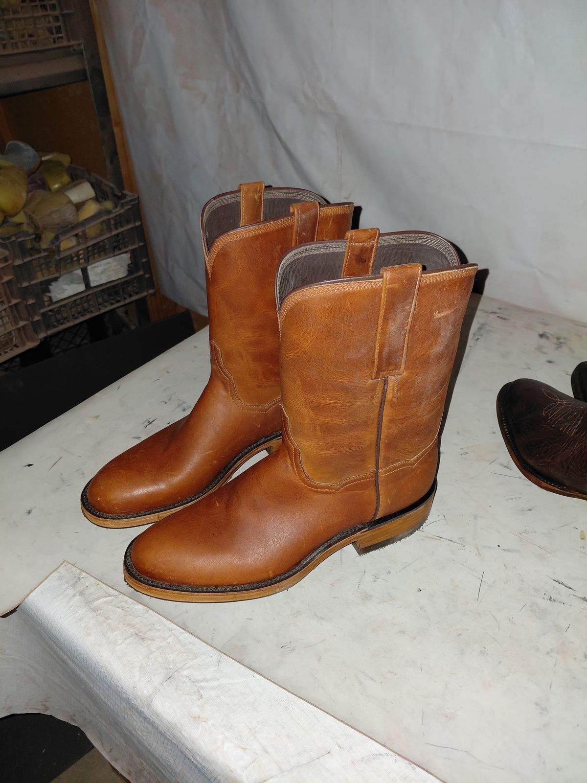 Photo by chuligani on May 15, 2026 of the BNV Boots Roper in Horween English Tan Cypress.