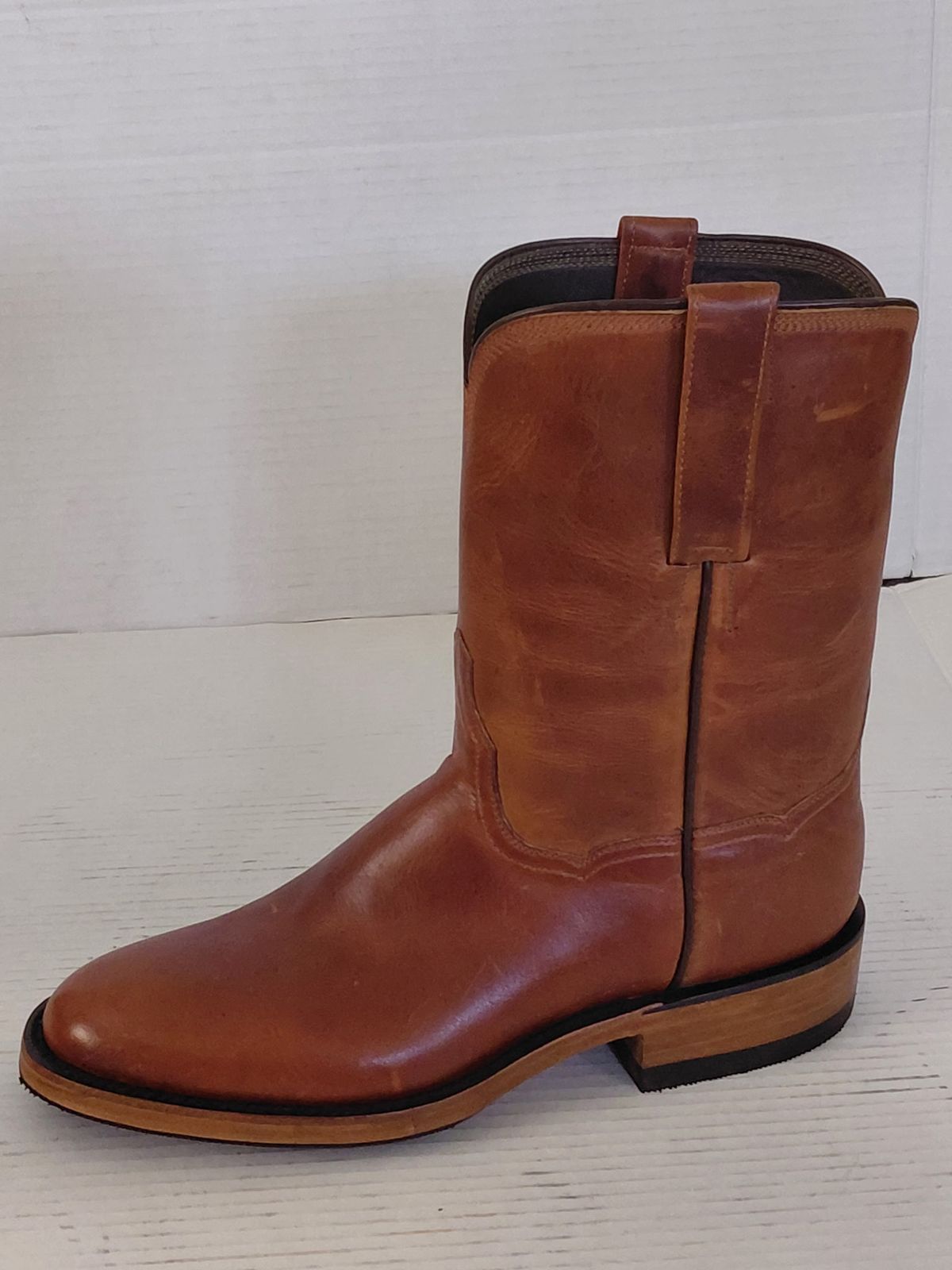 Photo by chuligani on May 18, 2026 of the BNV Boots Roper in Horween English Tan Cypress.