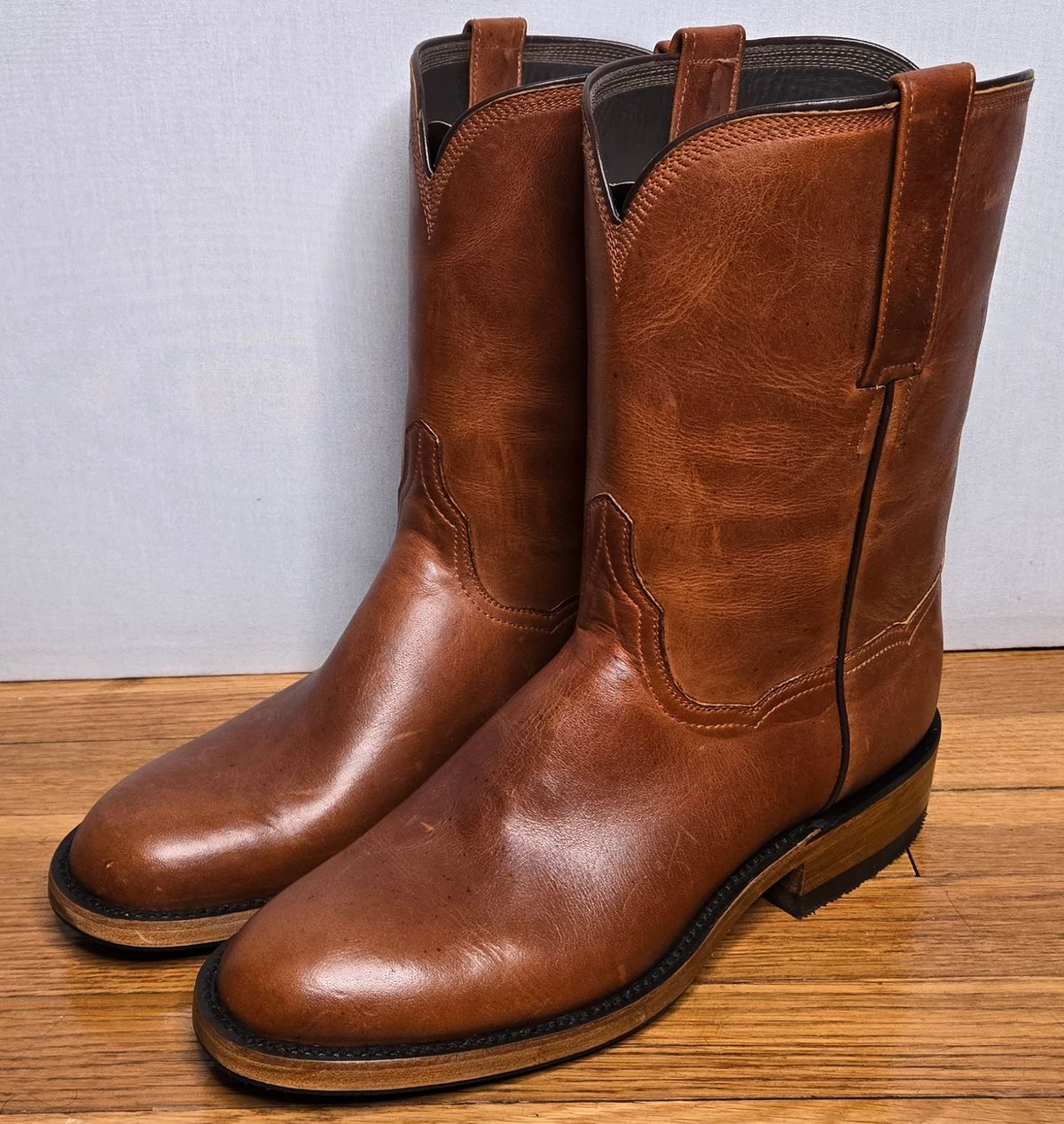 Photo by chuligani on May 23, 2026 of the BNV Boots Roper in Horween English Tan Cypress.