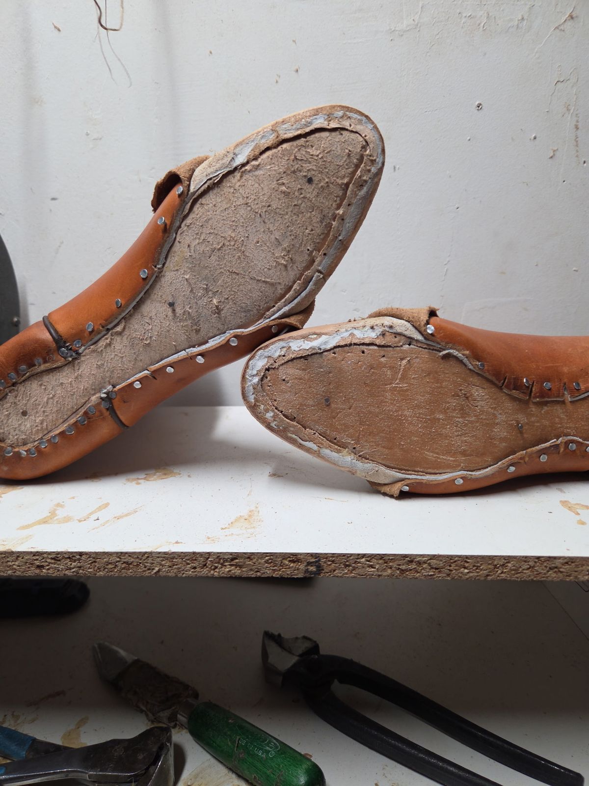 Photo by chuligani on April 28, 2026 of the BNV Boots Roper in Horween English Tan Cypress.