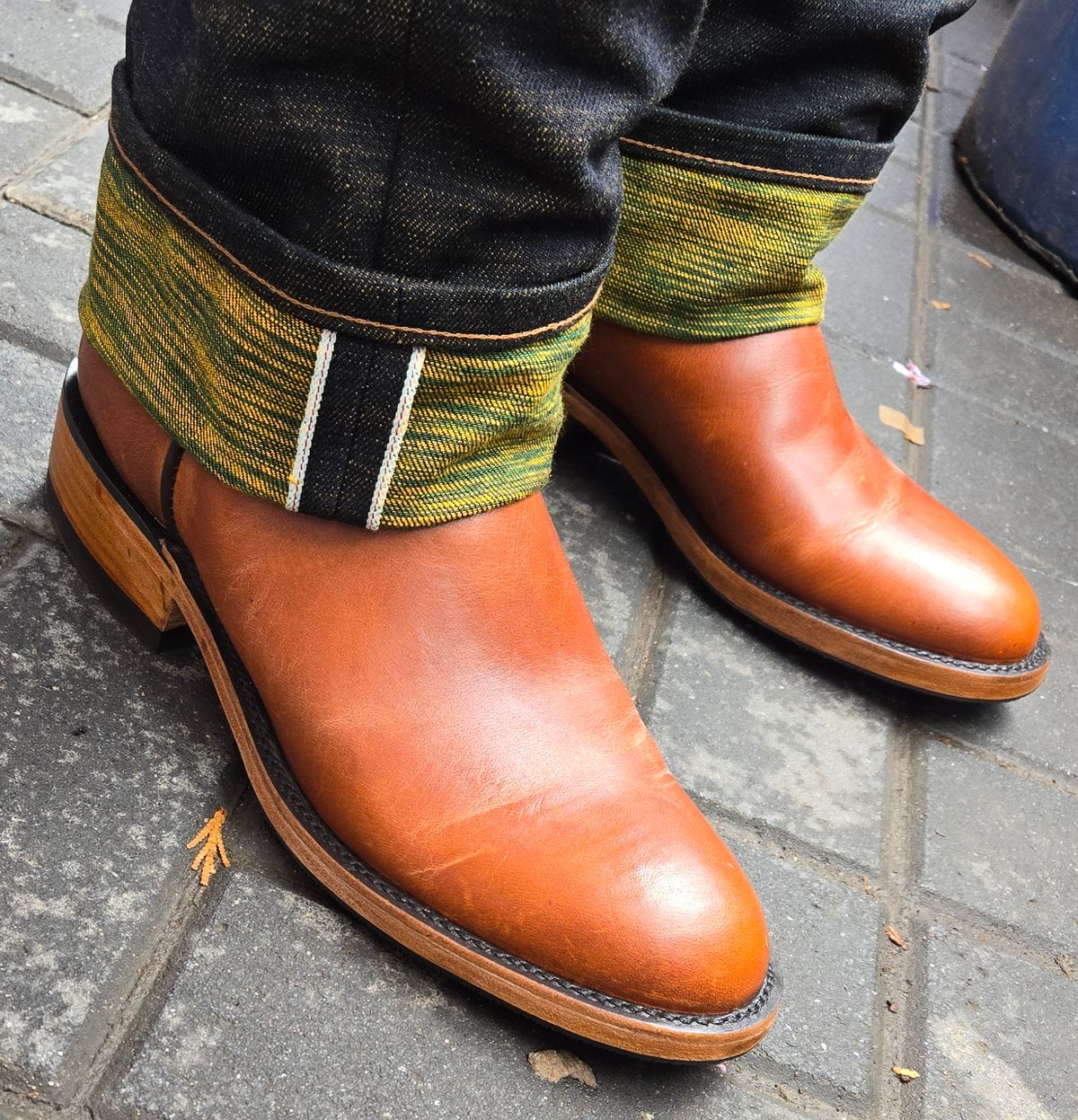 Photo by chuligani on May 25, 2026 of the BNV Boots Roper in Horween English Tan Cypress.