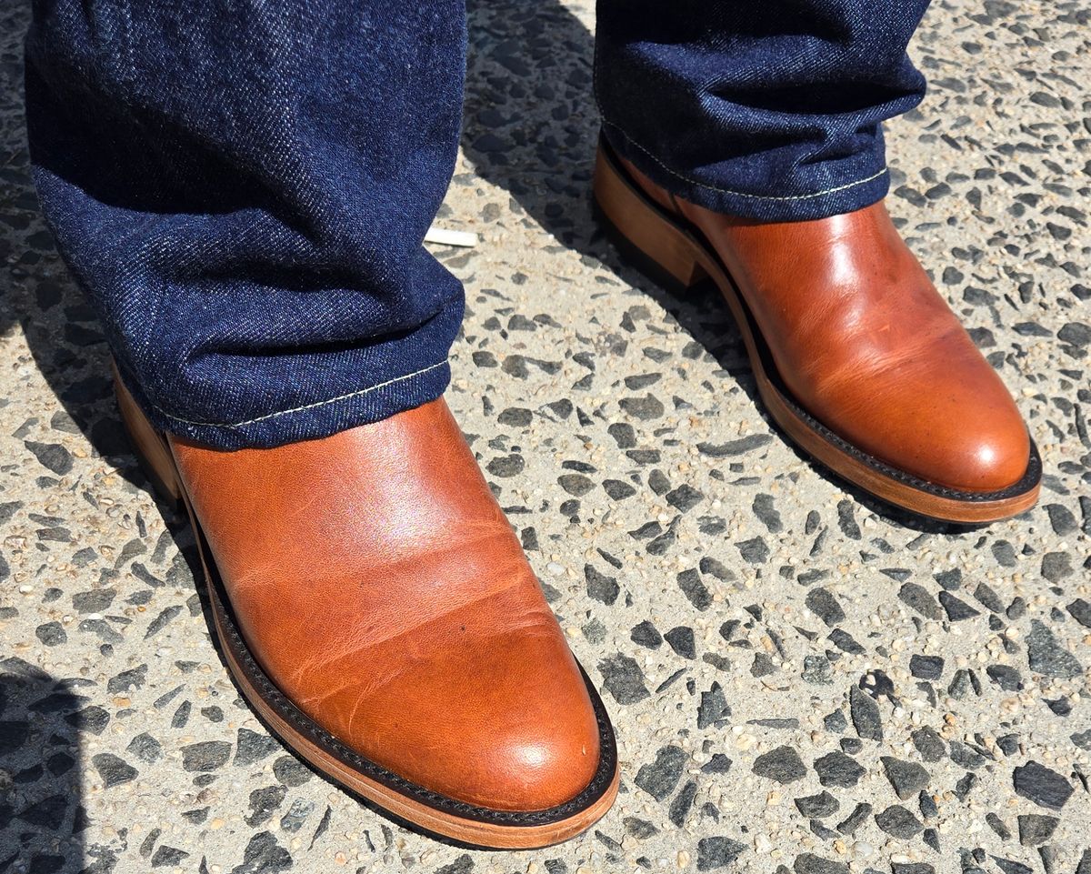 Photo by chuligani on May 29, 2026 of the BNV Boots Roper in Horween English Tan Cypress.