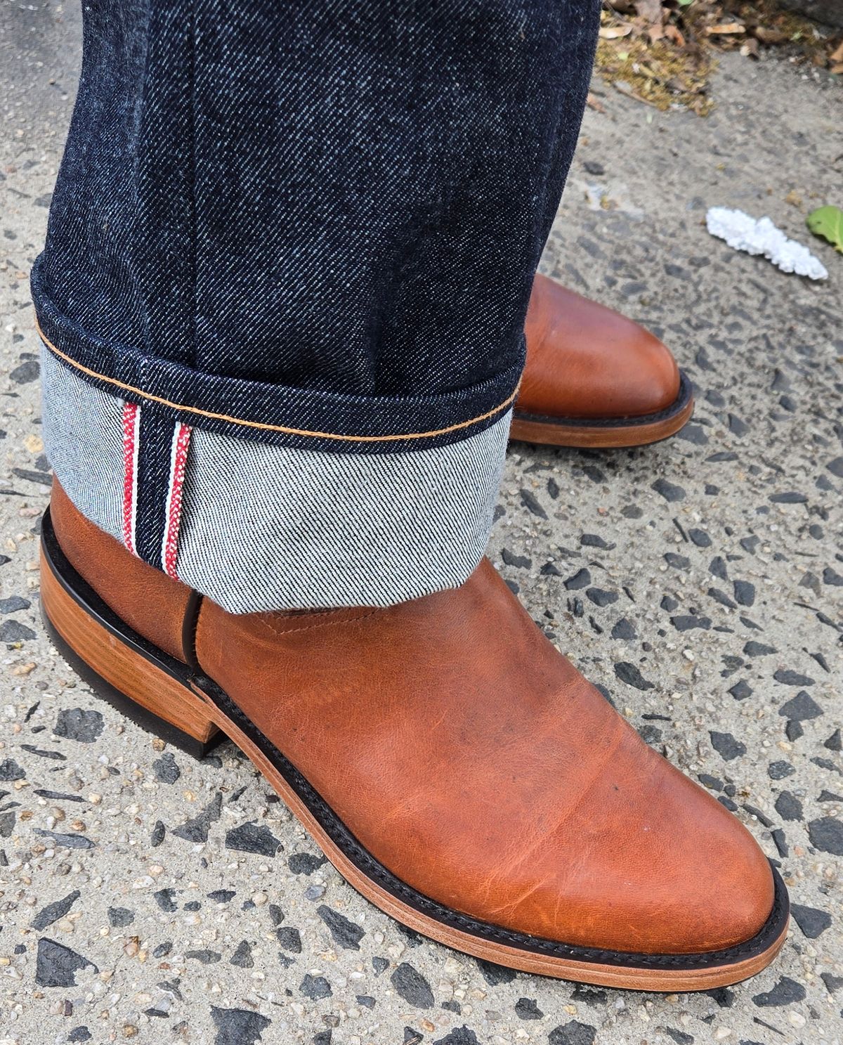 Photo by chuligani on May 30, 2026 of the BNV Boots Roper in Horween English Tan Cypress.