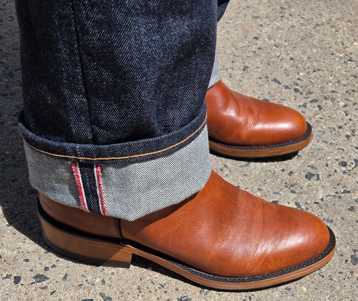 Photo by chuligani on May 30, 2026 of the BNV Boots Roper in Horween English Tan Cypress.