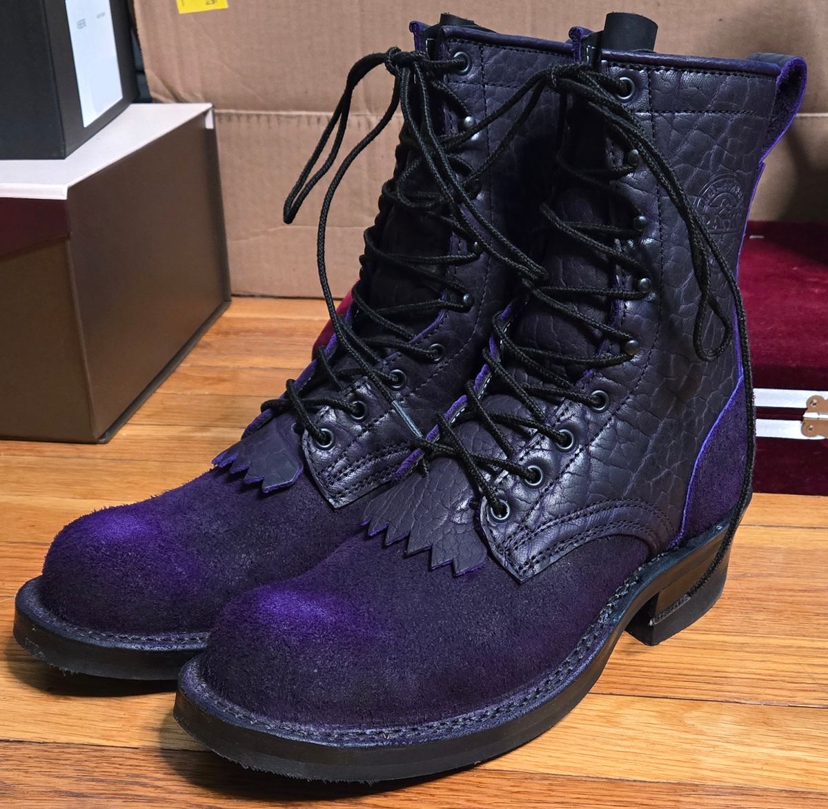 Photo by chuligani on February 22, 2026 of the Frank's Boots Front Range in Law Tanning Nightshade Big Horn Shrunken Bison.