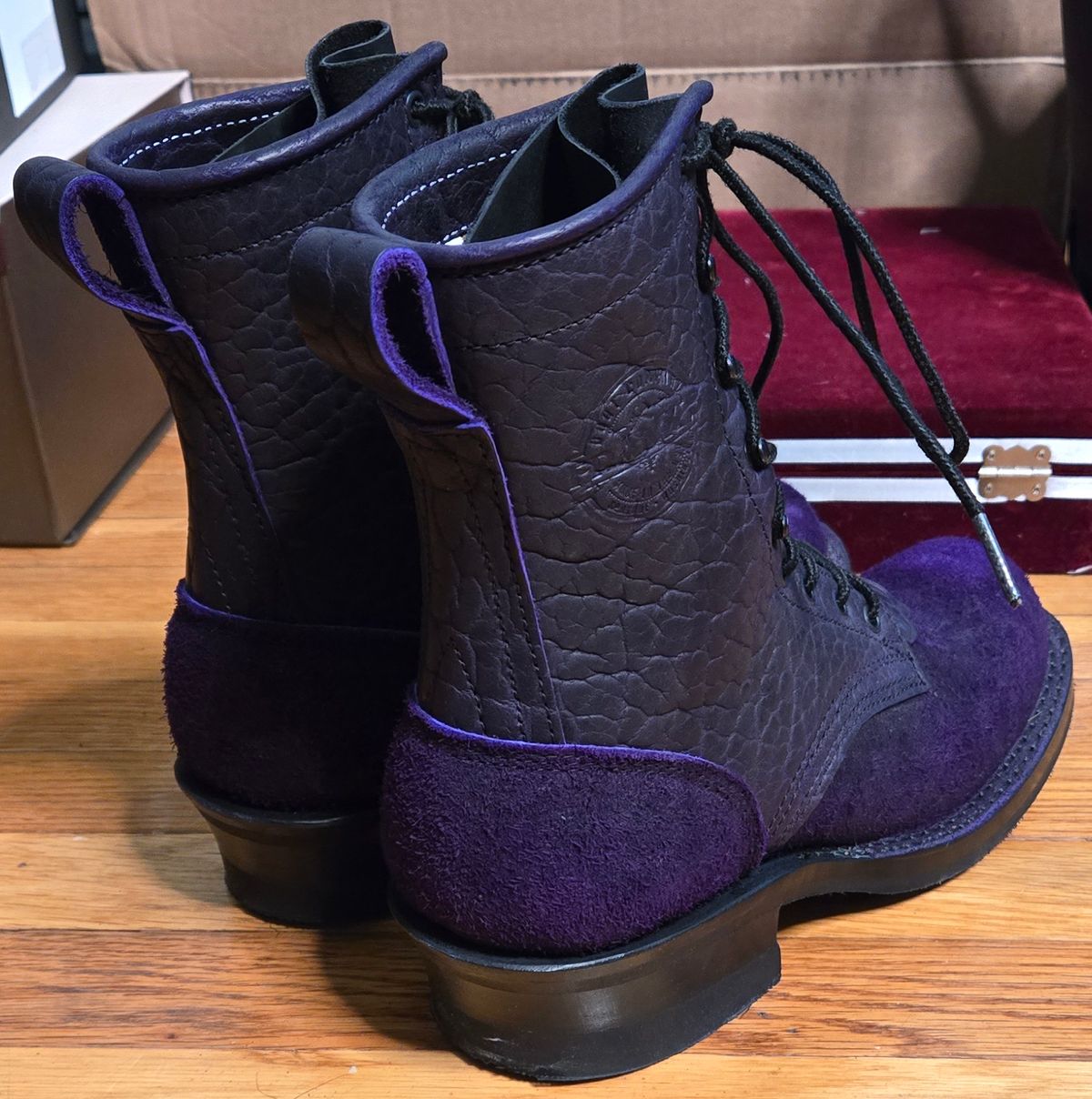 Photo by chuligani on February 22, 2026 of the Frank's Boots Front Range in Law Tanning Nightshade Big Horn Shrunken Bison.