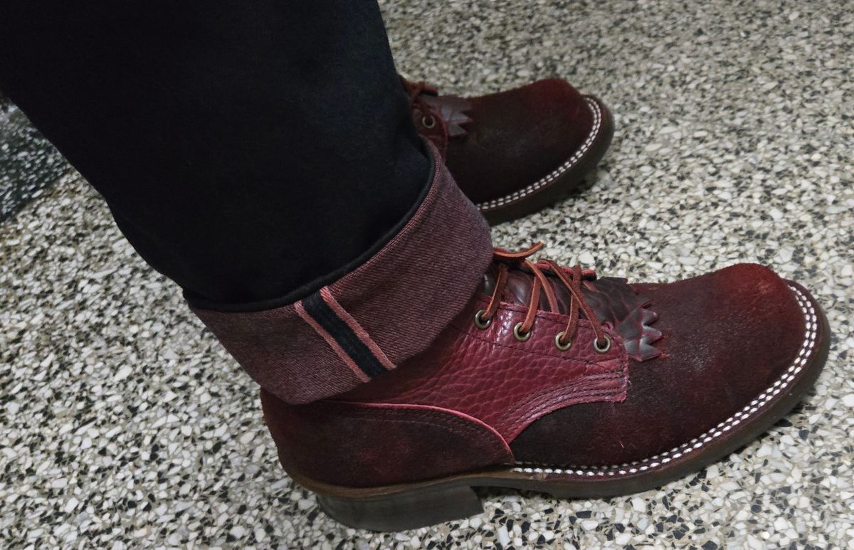 Photo by chuligani on October 26, 2025 of the Nicks Lace Up Heritage in Law Tanning Oxblood Big Horn Shrunken Bison.