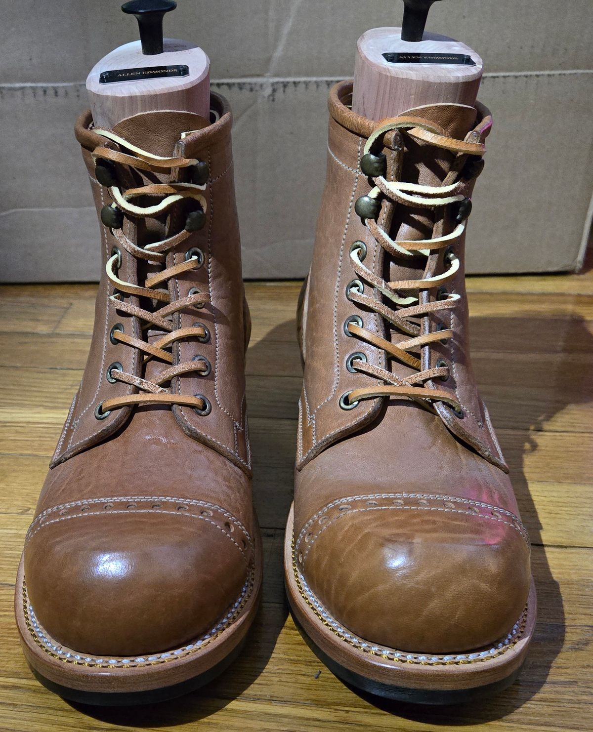 Photo by chuligani on September 4, 2025 of the Prof Barnets Bulky Cap Toe Boots in Maryam Shrunken Horse Culatta Honey.