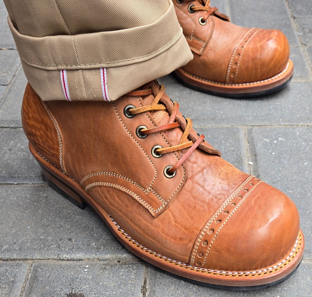 Photo by chuligani on April 28, 2026 of the Prof Barnets Bulky Cap Toe Boots in Maryam Shrunken Horse Culatta Honey.