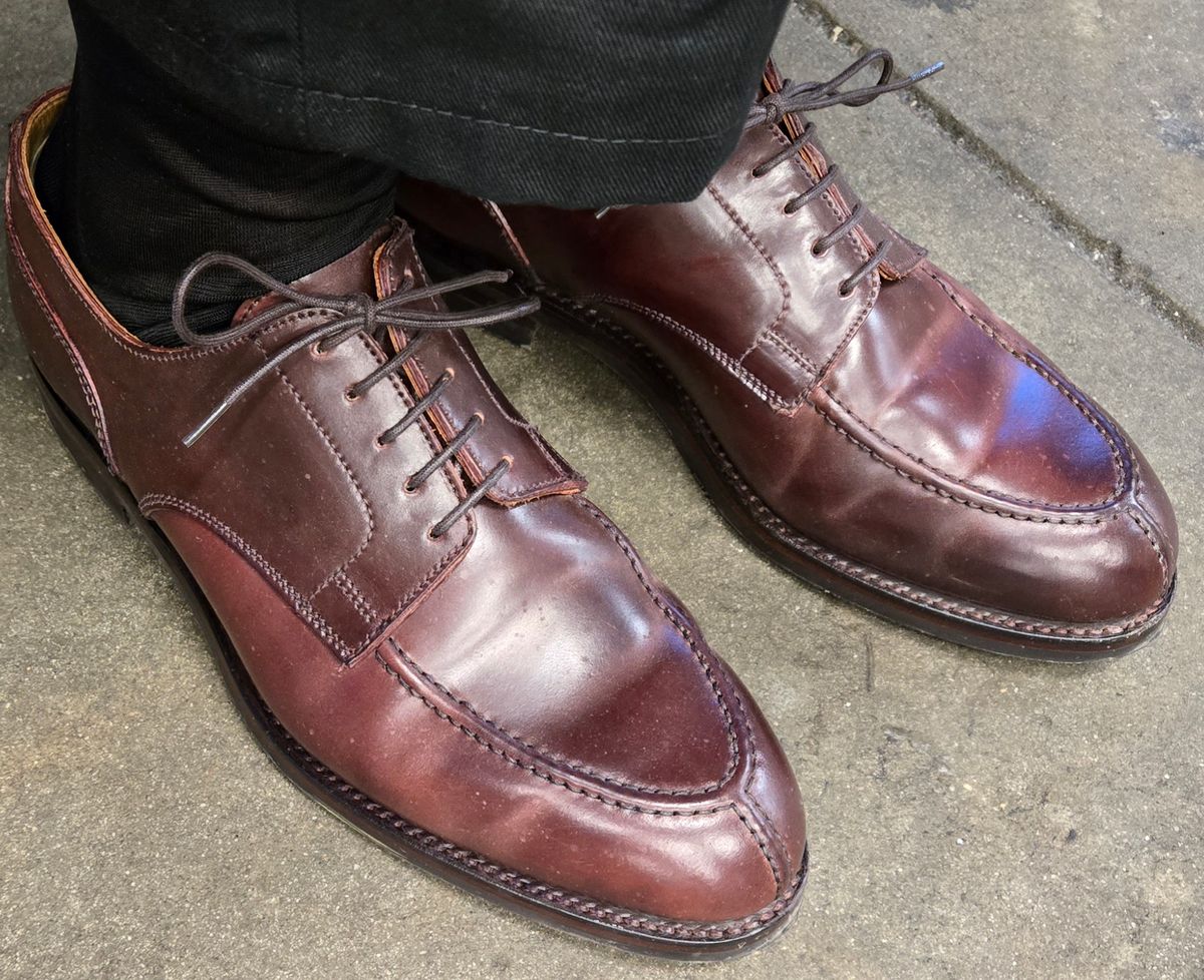 Photo by chuligani on February 14, 2026 of the Crockett & Jones Ascott 2 in Horween Color 8 Shell Cordovan.